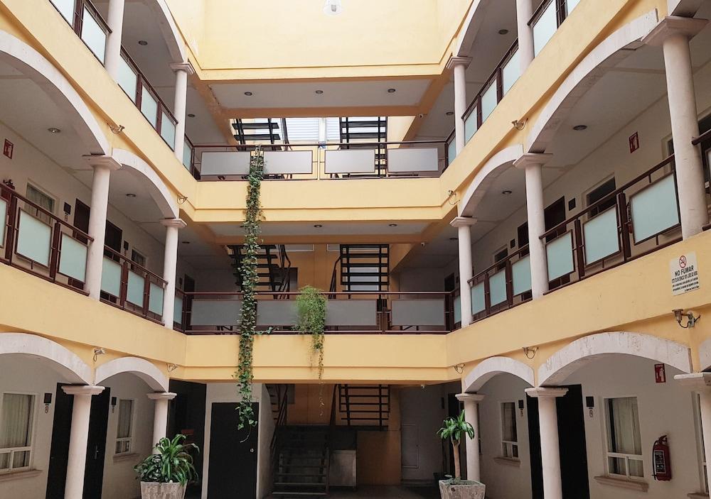 Capital O Hotel Victoria Morelia Exterior foto